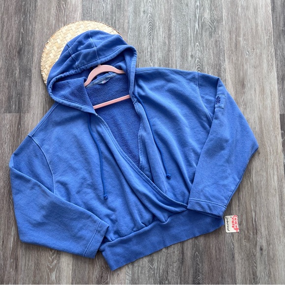 FP Movement by Free People Tops - NWT free people‎ movement criss cross hoodie